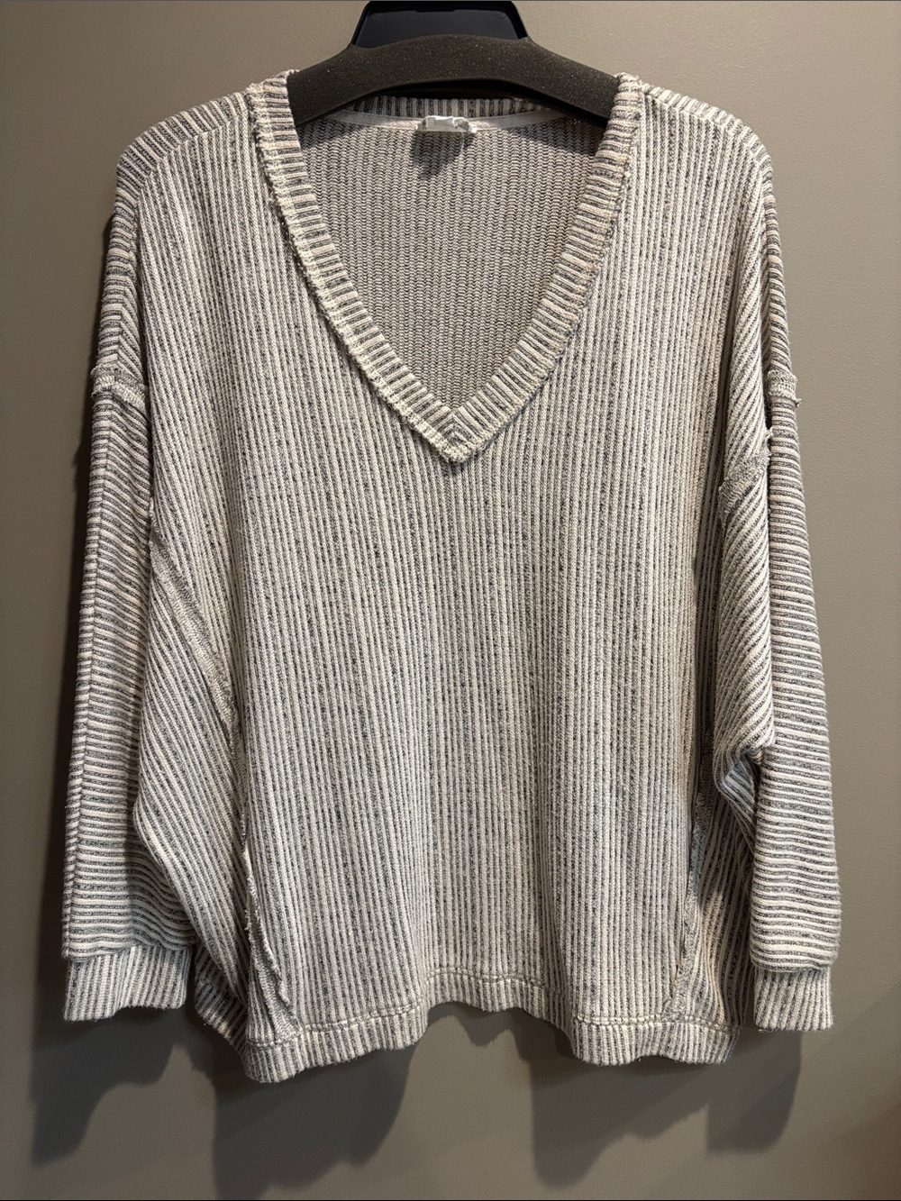 Relaxed Ribbed V-Neck Sweater in Cream and Light Gray
